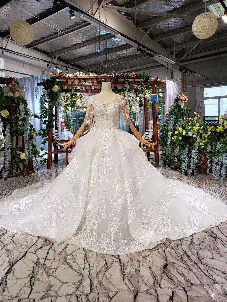Round Neck Half Sleeve Ball Gown Quinceanera Dresses Beads Ivory Wedding Dresses P1091
