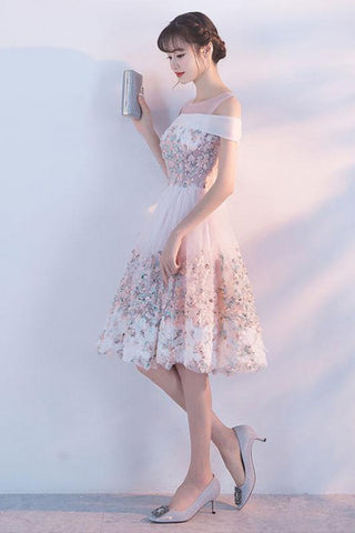 products/Cute_Princess_Pink_Lace_Flowers_Knee_Length_Homecoming_Dresses_Short_Prom_Dresses_H1003-1.jpg