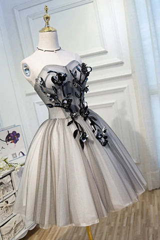 products/Elegant_A_Line_Strapless_Tulle_Homecoming_Dresses_with_Lace_up_Short_Prom_Dresses_H1333-1.jpg