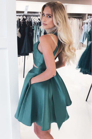 products/Simple_A_Line_Open_Back_Dark_Green_Halter_Short_Homecoming_Dress_With_Pockets_H1278.jpg