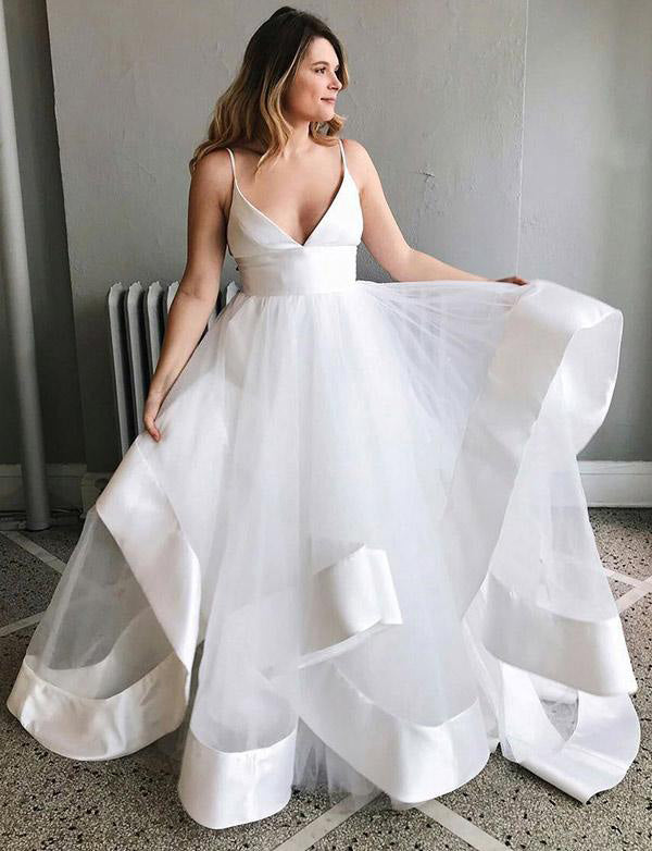 Spaghetti Straps V Neck Wedding Dresses Tulle Ruffles Backless Bridal Gowns W1007
